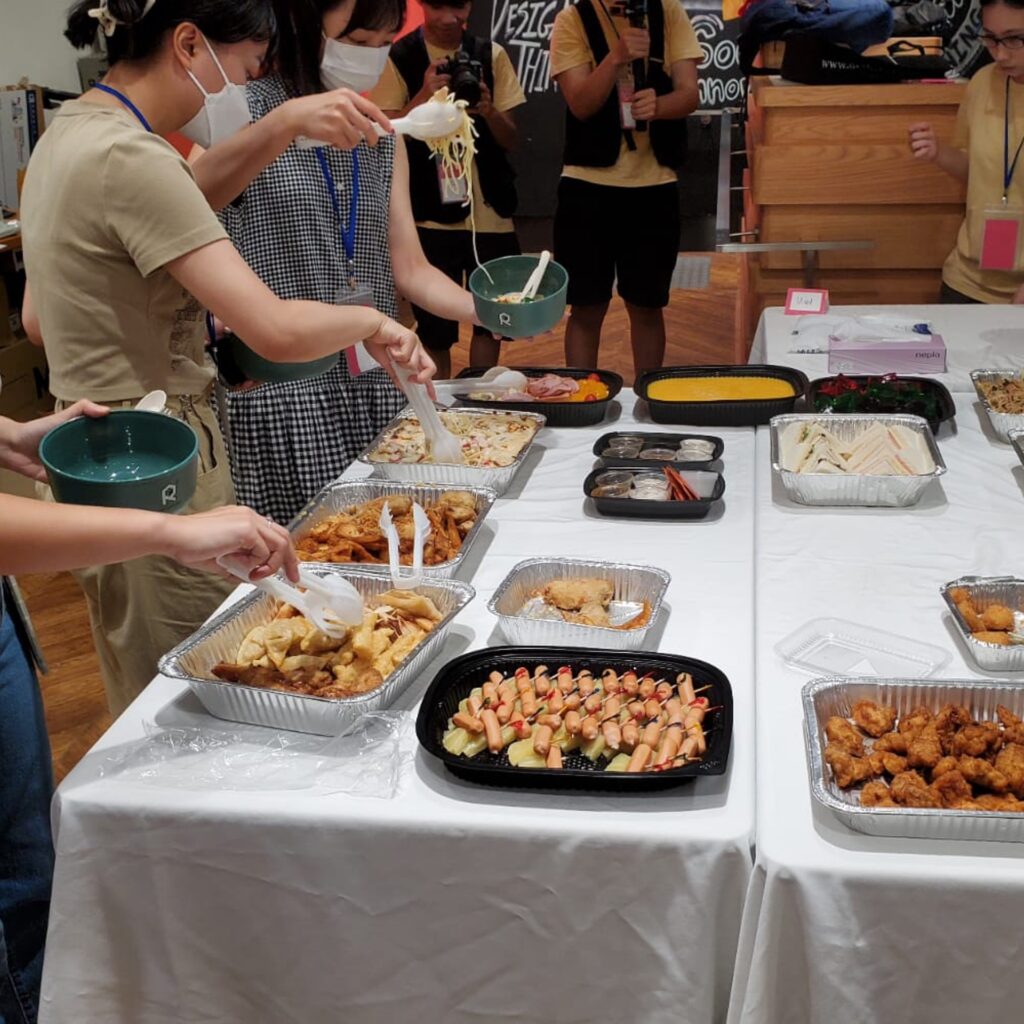 ReCube tableware at a large scale event - ReCube 機構大型活動